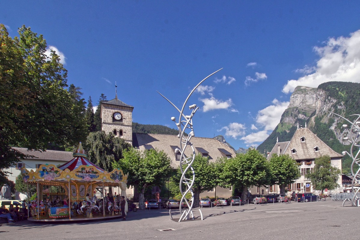 Place du Gros Tilleul à Samoëns